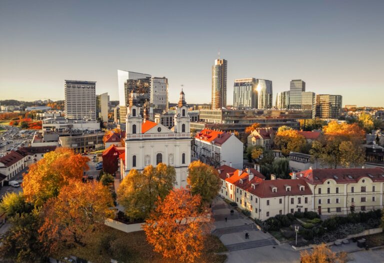 GoVilnius-Autumn-City-GabrielKhiterer-2025-Small (5)